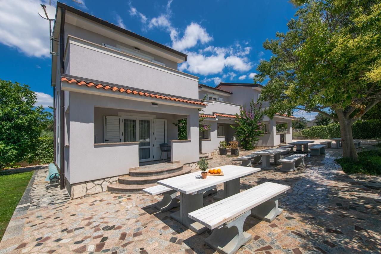 Apartments Grota Poreč Exterior foto