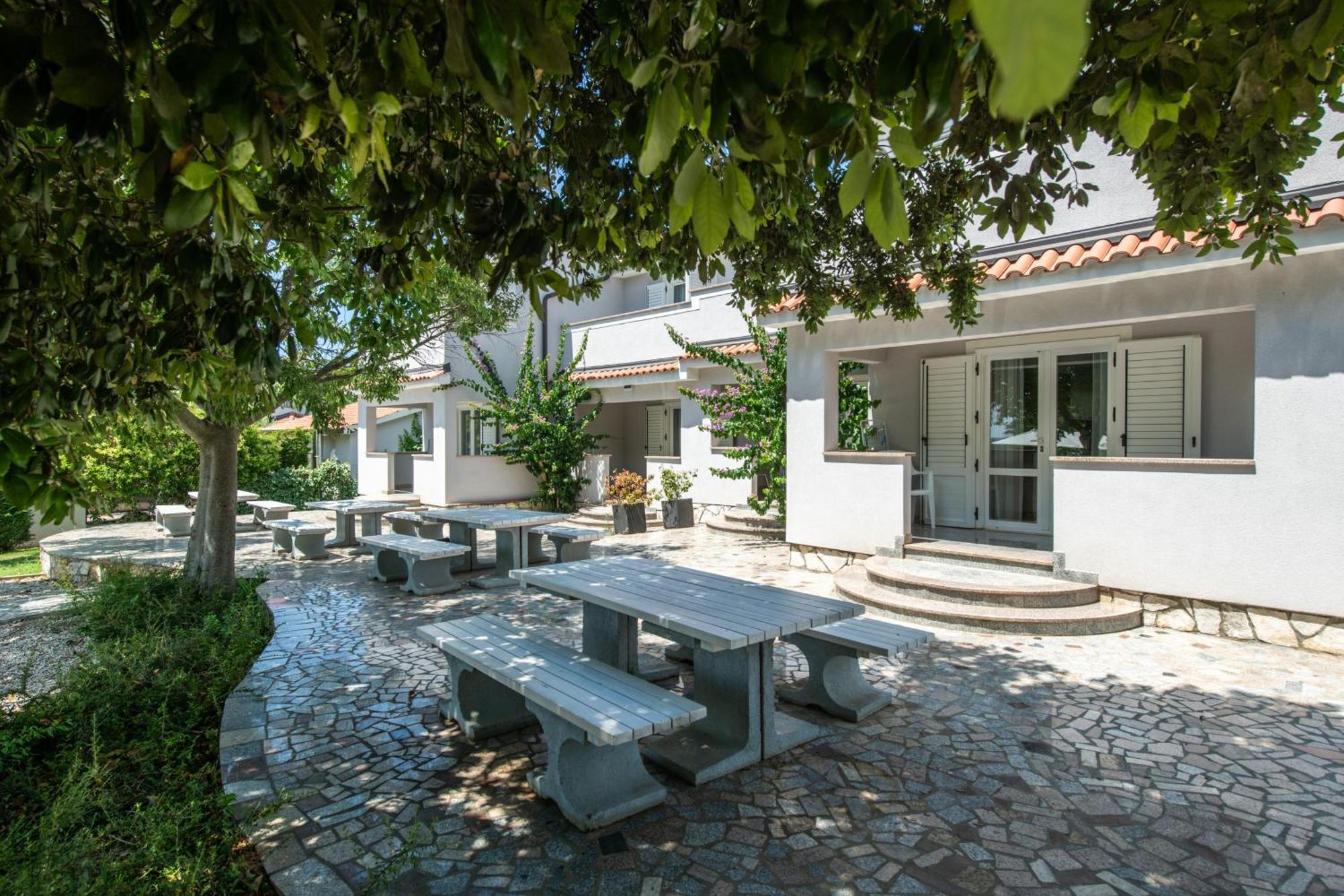 Apartments Grota Poreč Exterior foto